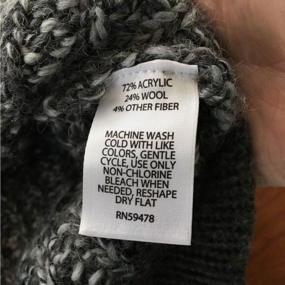 Fenn Wright Manson Gray Marled look Wool Blend Cardigan Sweater size M. - Picture 7 of 7